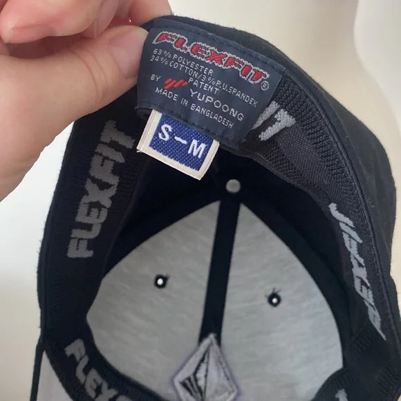 Volcom Cap - Picture 3 of 4